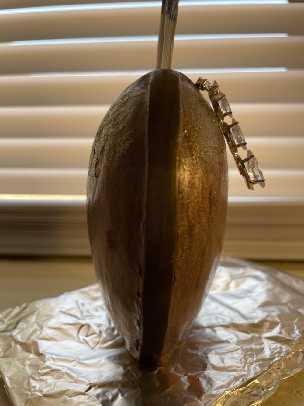 Vintage Metallic Vase - Picture 4 of 6